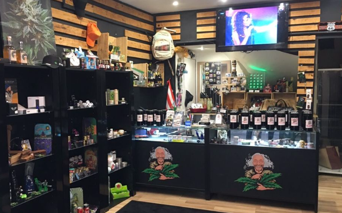 elfbar nachfüll pod läuft aus Franchise DR SMOKE dans Franchise CBD et dérivés