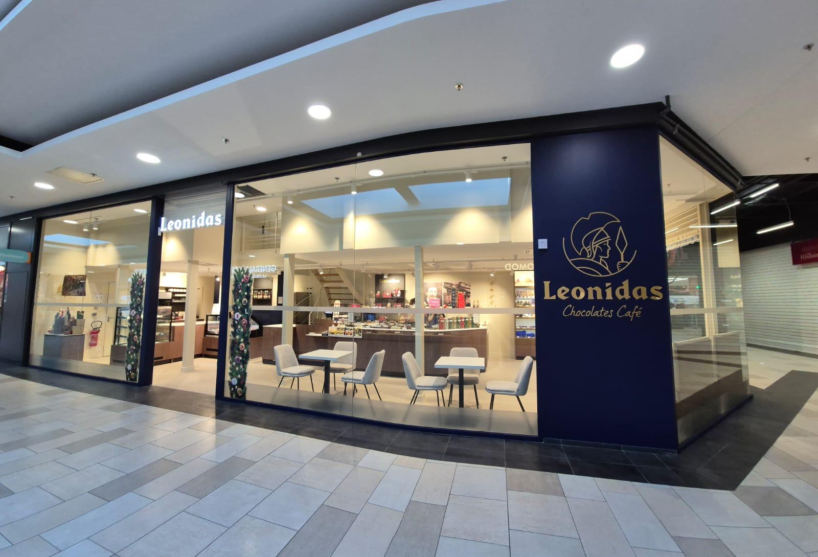LEONIDAS — vue 4